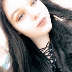 Meet your Posher, Coralie